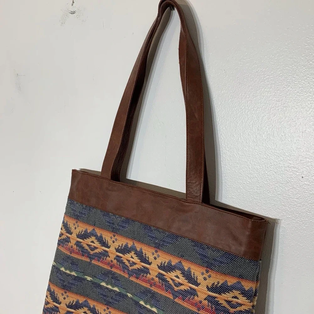 EUC‎ Pura Vida Tote Beach Bag